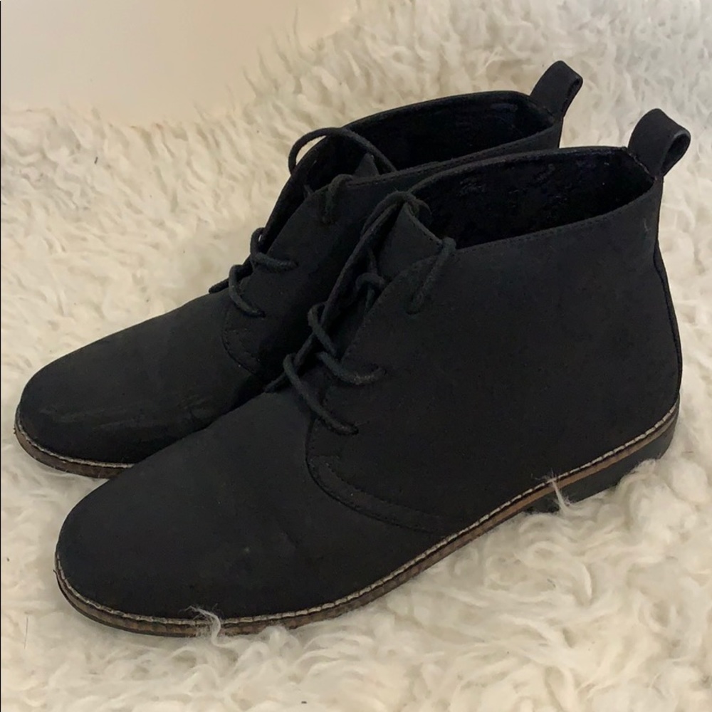 White Mountain Boots View 3